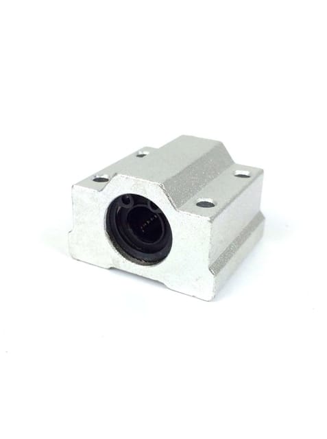 SC8UU-746x1000.jpg