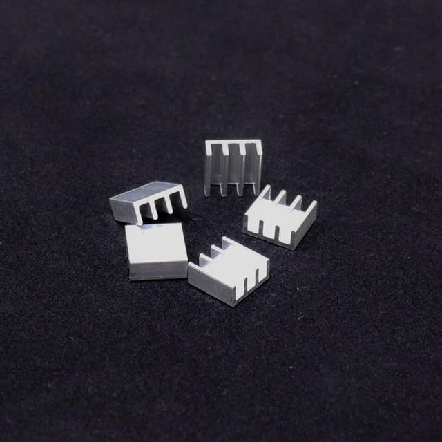 Universal-Aluminium-Heat-Sink-11-x-11-x-5-mm-3.jpg